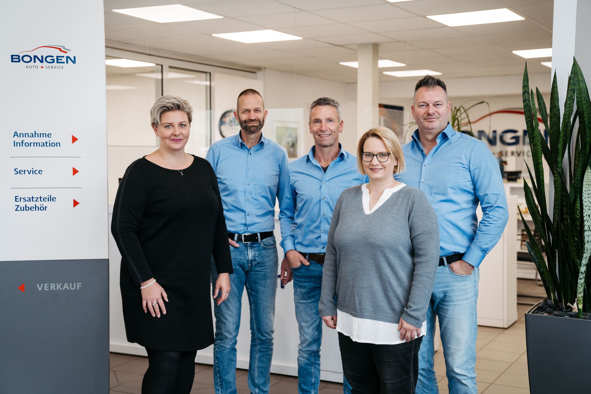 Service Team bei Bongen Auto & Service